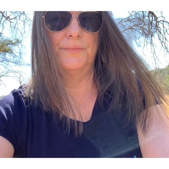 Meet your Posher, Charlotte - Picture 2 of 2